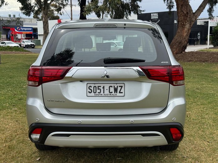 2020 Mitsubishi Outlander ES ZL MY21 AWD Sterling Silver