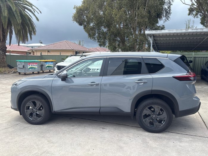 2025 Nissan X-TRAIL ST-L