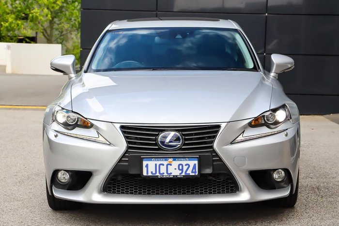 2014 Lexus IS 300h Luxury