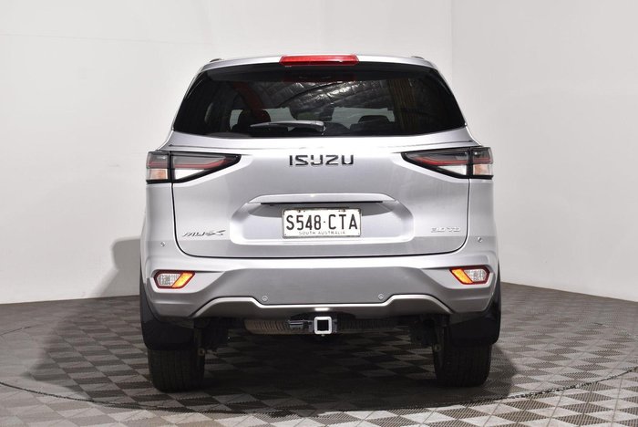 2022 Isuzu MU-X LS-T