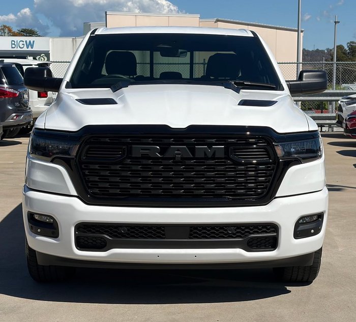 2026 RAM 1500 Express Black Edition Hurricane SO