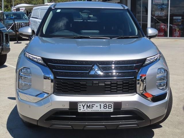 2022 Mitsubishi Outlander ES