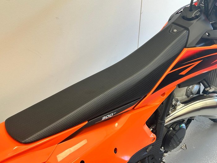2026 KTM 300 SX SX Orange