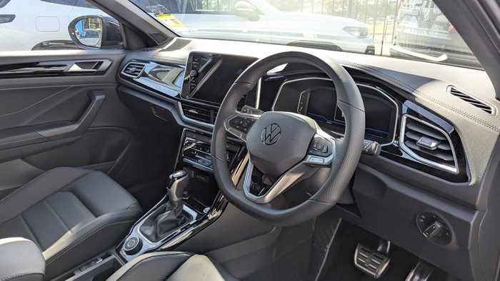 2025 VOLKSWAGEN T-ROC R-LINE