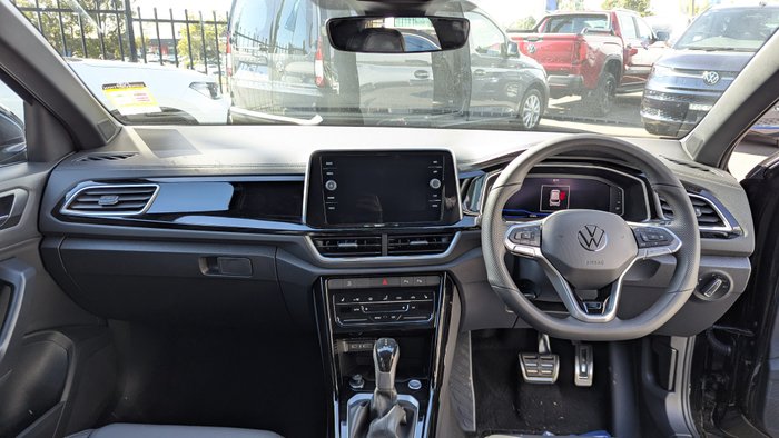 2025 VOLKSWAGEN T-ROC R-LINE