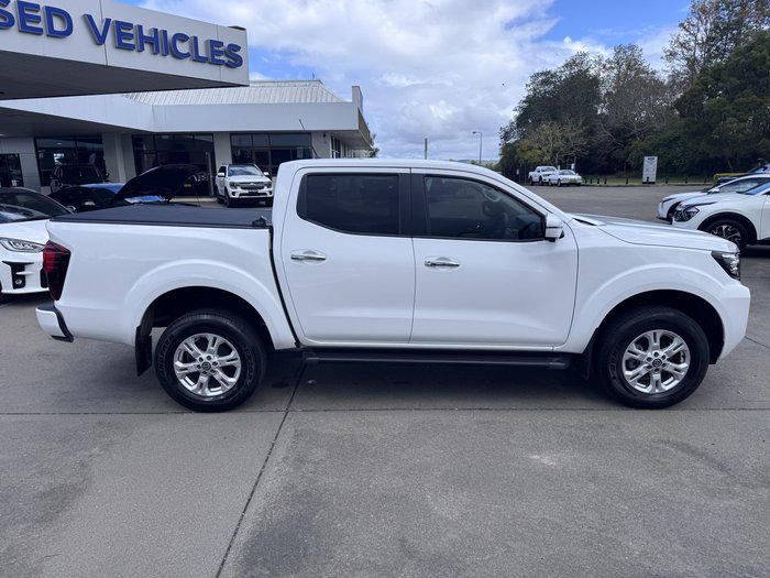 2024 Nissan Navara ST