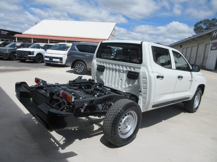 2026 Mitsubishi Triton GLX