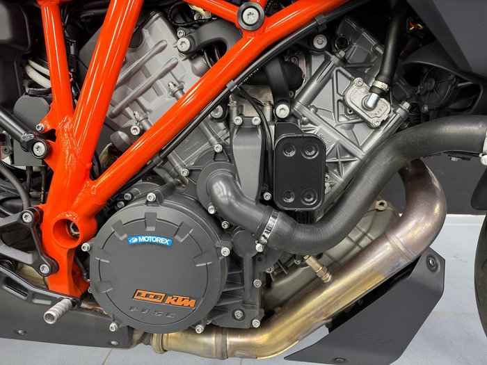 2022 KTM 1290 Super Duke GT