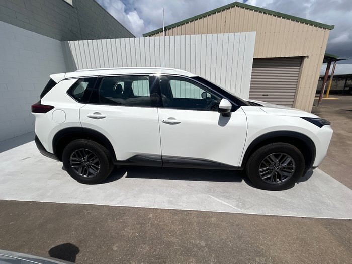 2025 Nissan X-Trail ST