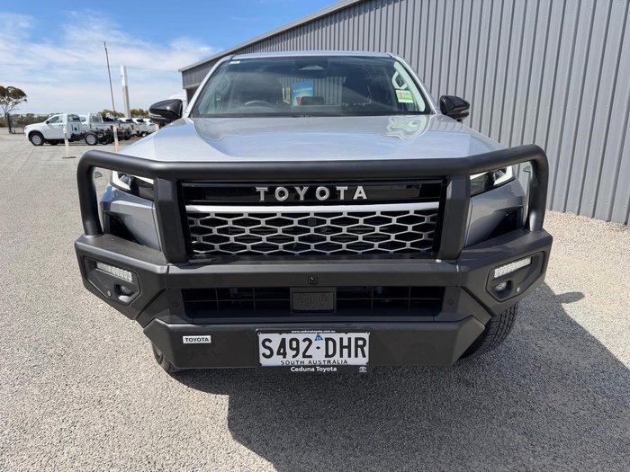 2025 Toyota Hilux