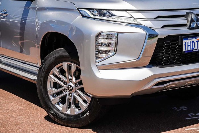 2020 Mitsubishi Pajero Sport GLX