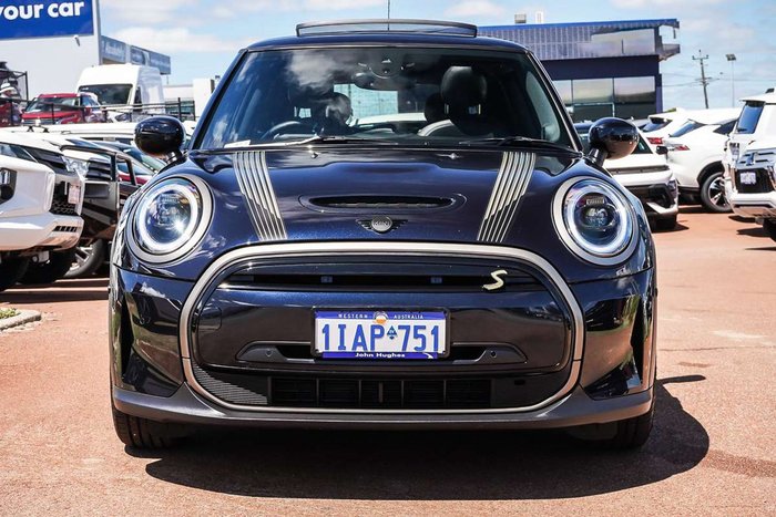 2023 MINI Hatch Cooper SE Resolute