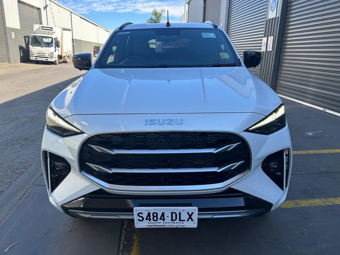 2025 Isuzu MU-X LS-T