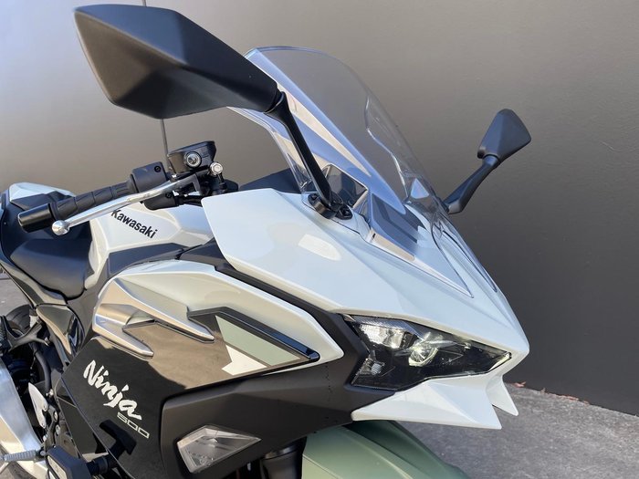 2026 Kawasaki Ninja 500 SE Ninja Beige
