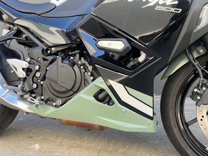 2026 Kawasaki Ninja 500 SE Ninja Beige