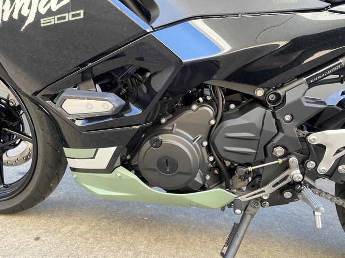 2026 Kawasaki Ninja 500 SE Ninja Beige