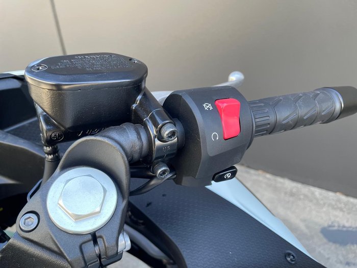 2026 Kawasaki Ninja 500 SE Ninja Beige