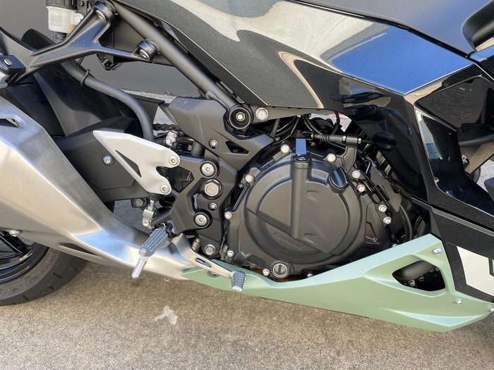 2026 Kawasaki Ninja 500 SE Ninja Beige