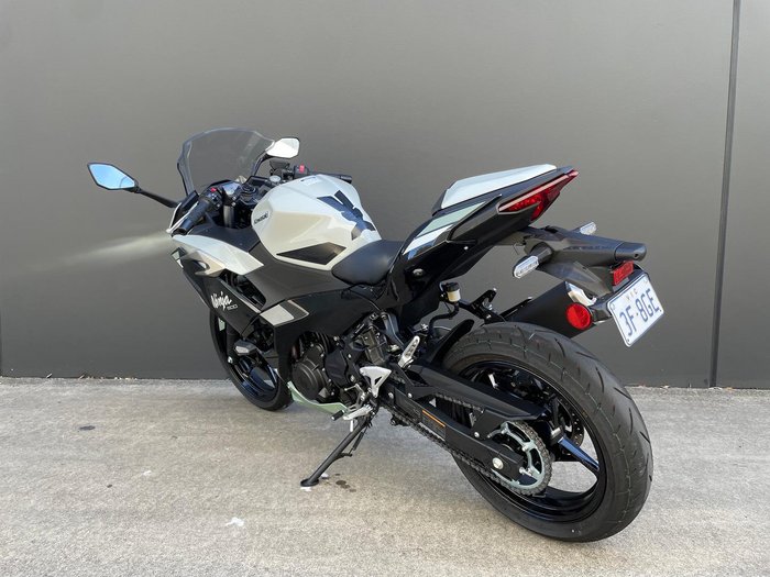 2026 Kawasaki Ninja 500 SE Ninja Beige