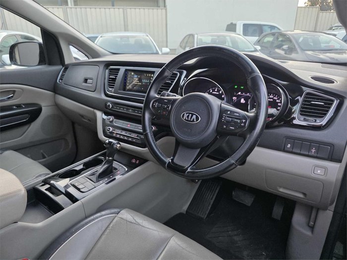 2016 Kia Carnival