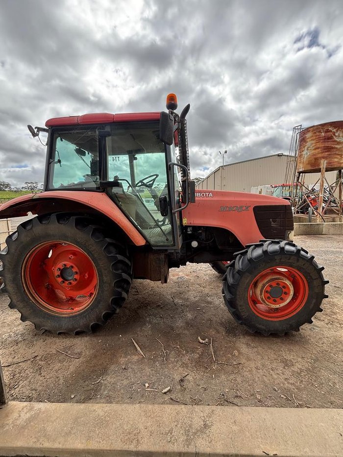 2008 Kubota M105x