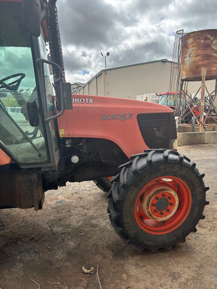 2008 Kubota M105x