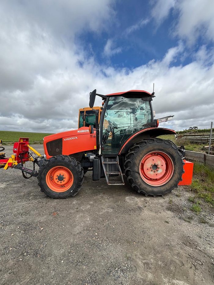 2016 Kubota M100gx