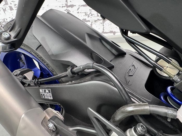 2025 Yamaha YZF-R1 R1 Blue