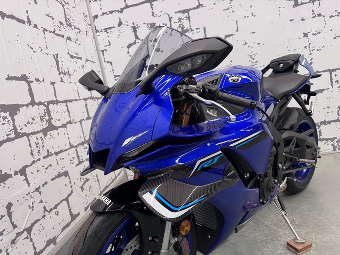 2025 Yamaha YZF-R1 R1 Blue