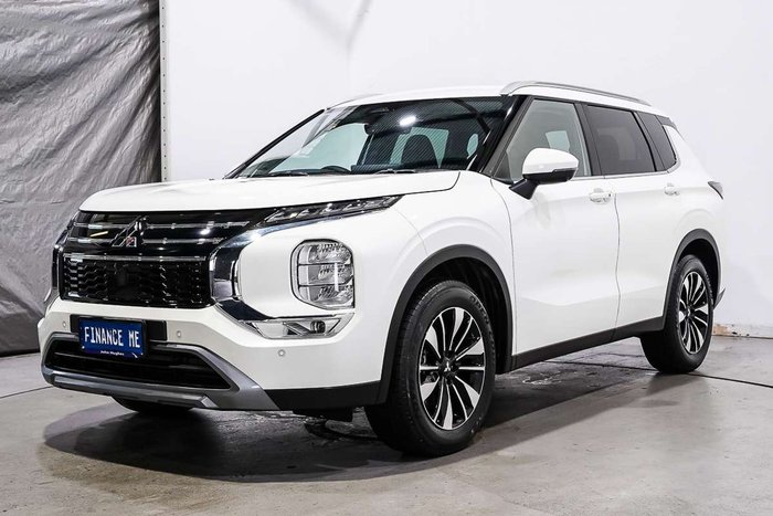 2025 Mitsubishi Outlander LS