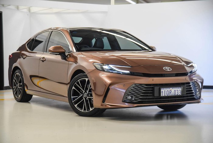 2025 Toyota Camry SL AXVH80R