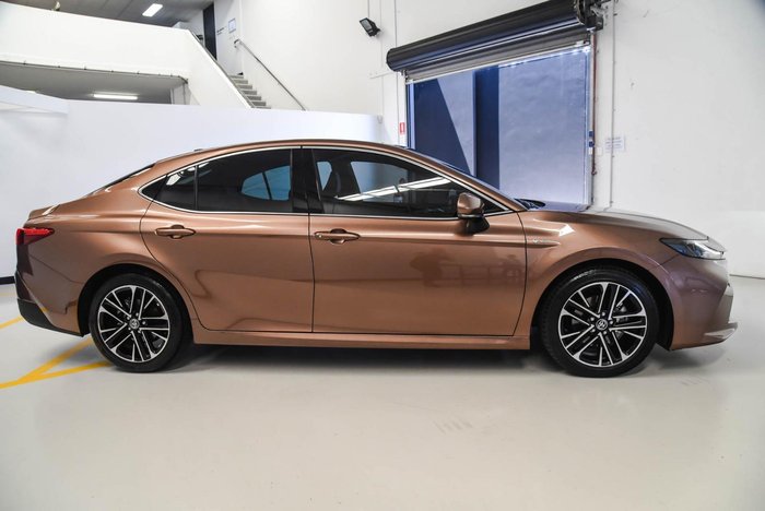 2025 Toyota Camry SL