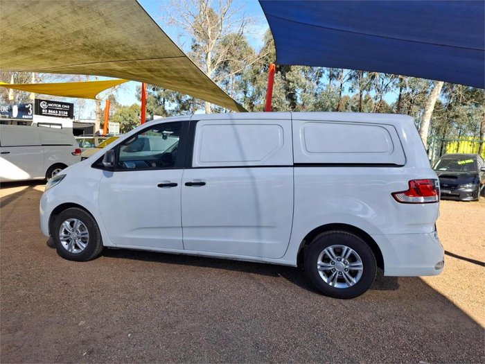 2021 LDV G10 +