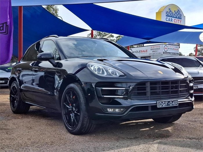 2015 Porsche Macan