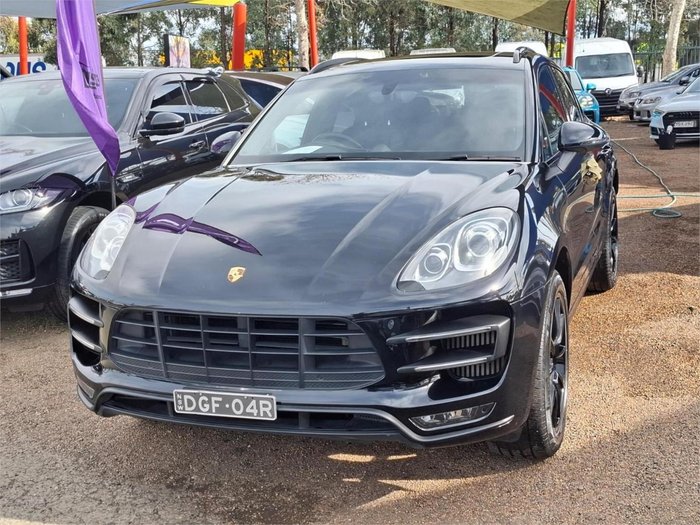2015 Porsche Macan Turbo