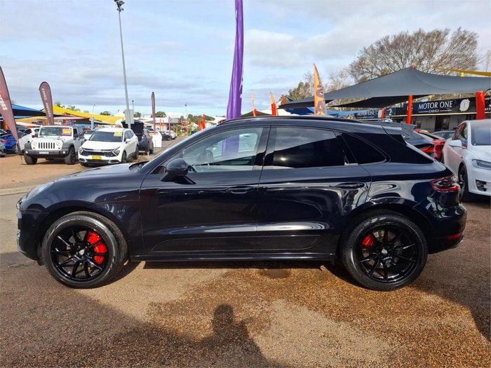 2015 Porsche Macan Turbo