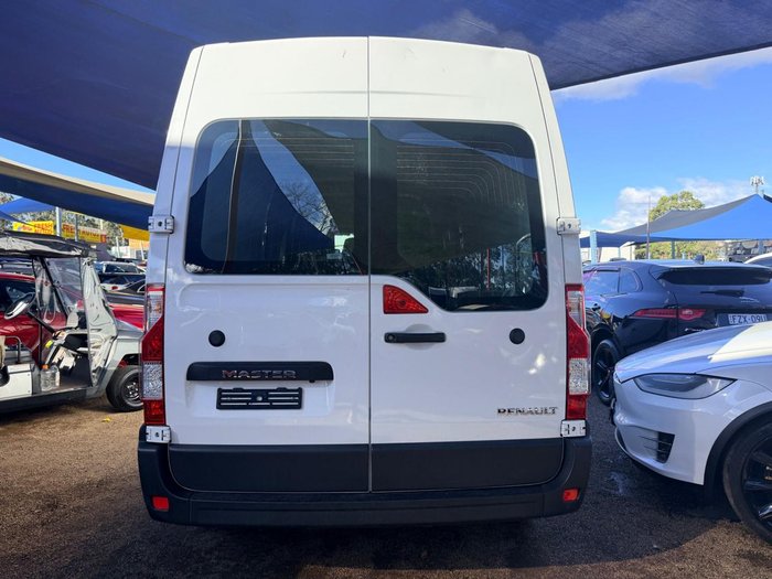 2022 Renault Master