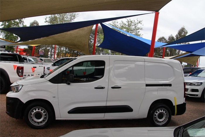 2021 Peugeot Partner 130 THP