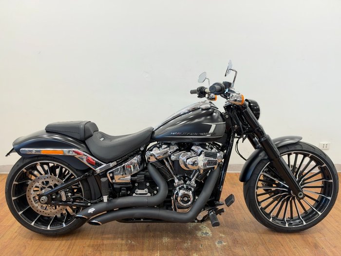 2023 Harley-Davidson FXBR BREAKOUT (117)