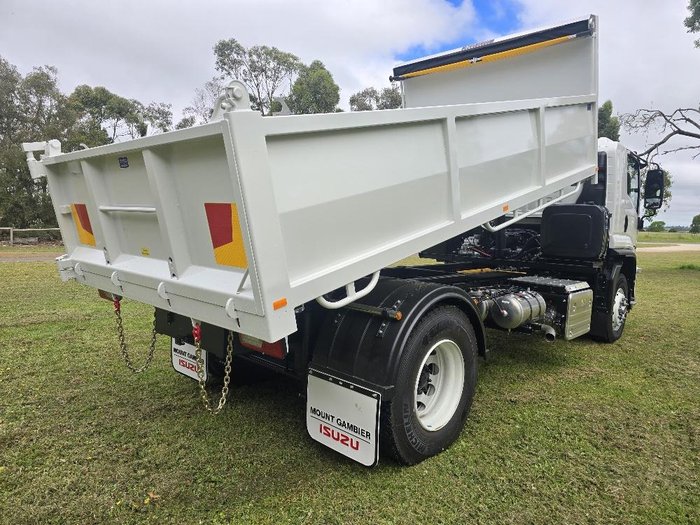 2026 Isuzu F Series FVD 170-300 AT R47