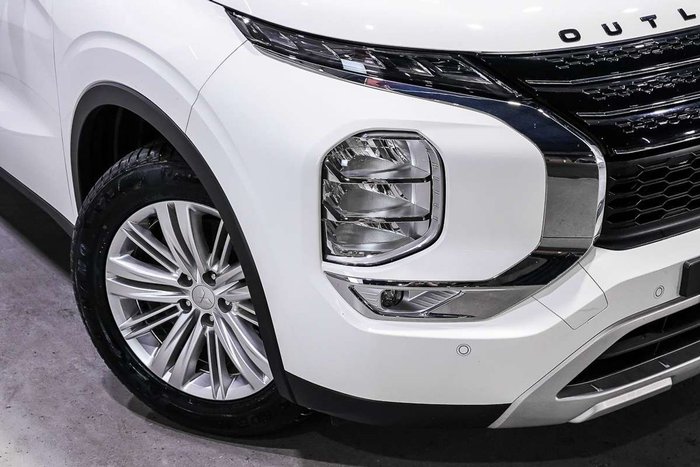 2022 Mitsubishi Outlander LS