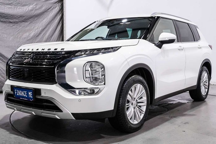 2022 Mitsubishi Outlander LS