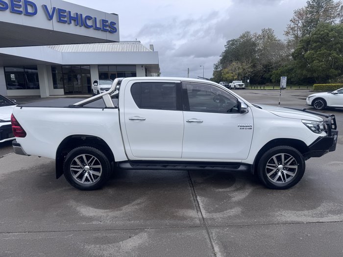 2019 Toyota Hilux SR5