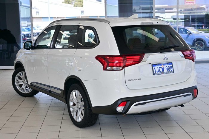 2019 Mitsubishi Outlander ES