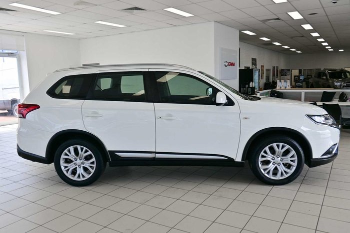2019 Mitsubishi Outlander ES
