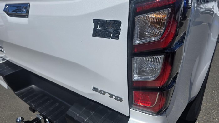 2026 Isuzu D-MAX LS-U MY25.5 4X4 Dual Range Moonstone White