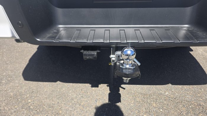 2026 Isuzu D-MAX LS-U MY25.5 4X4 Dual Range Moonstone White
