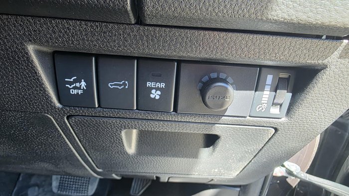 2026 Isuzu MU-X LS-T MY25.5 4X4 Dual Range Obsidian Grey