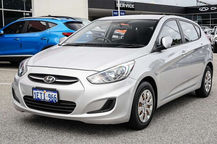 2015 Hyundai Accent Active