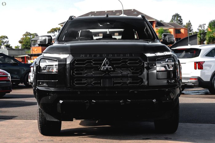 2025 Mitsubishi Triton GSR